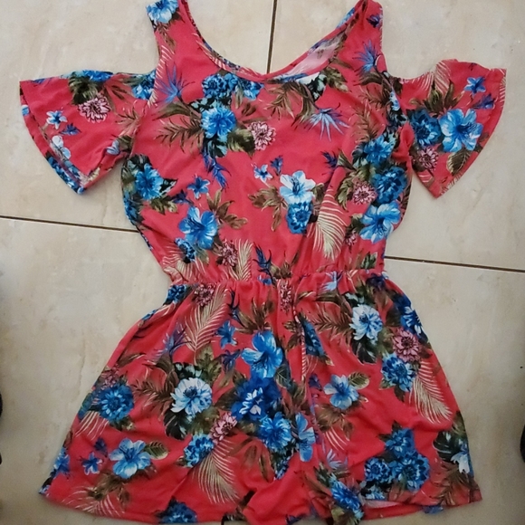 Joe Boxer flower Short light weight Romper - Picture 2 of 3